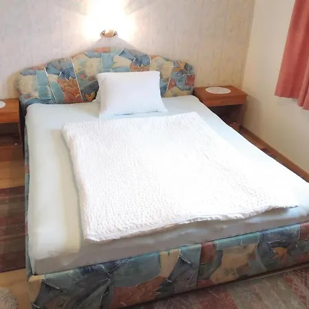 Three-bedroom In Piesendorf